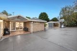 https://images.listonce.com.au/custom/160x/listings/16-marana-close-lilydale-vic-3140/381/01640381_img_12.jpg?f6itQ0lPExQ