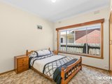 https://images.listonce.com.au/custom/160x/listings/16-mirls-street-newport-vic-3015/918/01203918_img_11.jpg?sZrA4-SHqxY