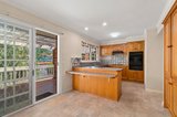 https://images.listonce.com.au/custom/160x/listings/16-montanus-court-ringwood-vic-3134/135/01628135_img_04.jpg?hmFdPYu2dAU