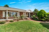 https://images.listonce.com.au/custom/160x/listings/16-montanus-court-ringwood-vic-3134/135/01628135_img_07.jpg?Cs1i83p8Ijk