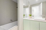 https://images.listonce.com.au/custom/160x/listings/16-moore-street-elwood-vic-3184/222/01780222_img_07.jpg?TX_uXbBkQ0U