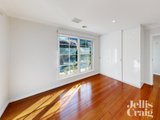 https://images.listonce.com.au/custom/160x/listings/16-mountain-grove-kew-vic-3101/201/01643201_img_05.jpg?eYHbQ4nkvEs