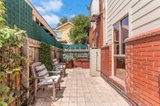 https://images.listonce.com.au/custom/160x/listings/16-musgrove-mews-kensington-vic-3031/740/01599740_img_07.jpg?hNFb-z4TGLo