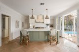 https://images.listonce.com.au/custom/160x/listings/16-myrtle-road-canterbury-vic-3126/205/01810205_img_08.jpg?jEfJ3ZnqA9M