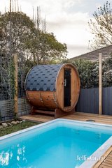 https://images.listonce.com.au/custom/160x/listings/16-myrtle-road-canterbury-vic-3126/205/01810205_img_16.jpg?vwEbLVVF7tU