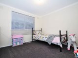 https://images.listonce.com.au/custom/160x/listings/16-nambour-drive-mooroolbark-vic-3138/341/01526341_img_10.jpg?wAvFI6uY7ZM