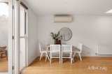https://images.listonce.com.au/custom/160x/listings/16-nelson-road-south-melbourne-vic-3205/702/01853702_img_18.jpg?Zgpk6dzUCGc