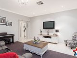 https://images.listonce.com.au/custom/160x/listings/16-nickson-close-bayswater-north-vic-3153/253/01526253_img_03.jpg?Mm9MzwoEUHE