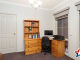 https://images.listonce.com.au/custom/160x/listings/16-nickson-close-bayswater-north-vic-3153/253/01526253_img_17.jpg?5lYr7rbUQfU