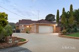https://images.listonce.com.au/custom/160x/listings/16-nillumbik-square-diamond-creek-vic-3089/987/01873987_img_01.jpg?rUWy5NLjFI0