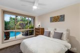 https://images.listonce.com.au/custom/160x/listings/16-nillumbik-square-diamond-creek-vic-3089/987/01873987_img_11.jpg?gv8vC_2DJ1I