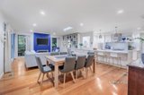 https://images.listonce.com.au/custom/160x/listings/16-pach-road-wantirna-south-vic-3152/957/01295957_img_07.jpg?ZgX9a5oKbf8