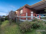 https://images.listonce.com.au/custom/160x/listings/16-peck-avenue-strathmore-vic-3041/359/00847359_img_08.jpg?3hwq3J0l3nk