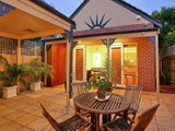 https://images.listonce.com.au/custom/160x/listings/16-pine-avenue-elwood-vic-3184/641/01794641_img_05.jpg?VNpzPB2JzLg