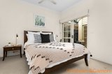 https://images.listonce.com.au/custom/160x/listings/16-poets-grove-elwood-vic-3184/572/01793572_img_07.jpg?TtbNoqOfbQs