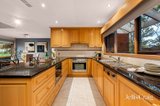 https://images.listonce.com.au/custom/160x/listings/16-red-plum-place-doncaster-east-vic-3109/886/01890886_img_07.jpg?8MnLT8wYEbk