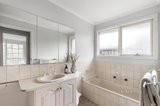 https://images.listonce.com.au/custom/160x/listings/16-research-warrandyte-road-research-vic-3095/761/01734761_img_11.jpg?1n5YBWm_68k