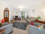 https://images.listonce.com.au/custom/160x/listings/16-richardson-road-croydon-north-vic-3136/611/01525611_img_04.jpg?lwoxJBE2xhM