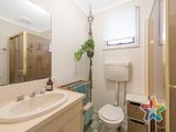 https://images.listonce.com.au/custom/160x/listings/16-richardson-road-croydon-north-vic-3136/611/01525611_img_08.jpg?7RKbPRlLjAM