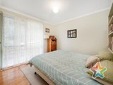 https://images.listonce.com.au/custom/160x/listings/16-richardson-road-croydon-north-vic-3136/611/01525611_img_09.jpg?RnrrJuMT3F0