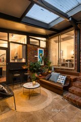 https://images.listonce.com.au/custom/160x/listings/16-ridge-road-greensborough-vic-3088/707/01741707_img_11.jpg?5-41s1eb3XU