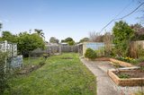 https://images.listonce.com.au/custom/160x/listings/16-robert-court-croydon-vic-3136/197/01747197_img_15.jpg?EDailWPMmQg