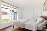 https://images.listonce.com.au/custom/160x/listings/16-rowan-street-croydon-vic-3136/647/01736647_img_11.jpg?aWXQ_1cNfYQ