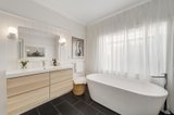 https://images.listonce.com.au/custom/160x/listings/16-salisbury-avenue-blackburn-vic-3130/472/00322472_img_08.jpg?Ic-rYy0Wm4M