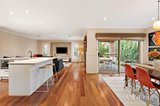 https://images.listonce.com.au/custom/160x/listings/16-scurry-drive-croydon-vic-3136/517/01828517_img_06.jpg?KtNwHt8usJk