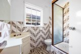 https://images.listonce.com.au/custom/160x/listings/16-second-avenue-murrumbeena-vic-3163/434/01767434_img_08.jpg?hI9ZIFg2DjE