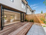 https://images.listonce.com.au/custom/160x/listings/16-selkirk-avenue-mckinnon-vic-3204/414/01596414_img_06.jpg?ChPEHbwiptg