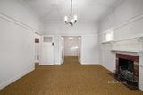 https://images.listonce.com.au/custom/160x/listings/16-selwyn-street-canterbury-vic-3126/130/01705130_img_02.jpg?g7Oiul1HiSQ