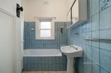 https://images.listonce.com.au/custom/160x/listings/16-selwyn-street-canterbury-vic-3126/130/01705130_img_08.jpg?3bIuw7joXYc