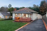 https://images.listonce.com.au/custom/160x/listings/16-smith-avenue-croydon-vic-3136/033/01559033_img_17.jpg?bmM8bHwTBqM