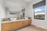 https://images.listonce.com.au/custom/160x/listings/16-sun-orchid-circuit-st-helena-vic-3088/446/01975446_img_06.jpg?NhFLGU1i0yI