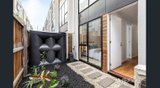 https://images.listonce.com.au/custom/160x/listings/16-tomkins-road-port-melbourne-vic-3207/512/01911512_img_14.jpg?Ylhql7-Ucko