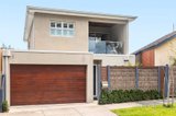 https://images.listonce.com.au/custom/160x/listings/16-tyalla-grove-mornington-vic-3931/766/01551766_img_14.jpg?peu9RKwpT8E