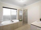 https://images.listonce.com.au/custom/160x/listings/16-vacation-way-point-cook-vic-3030/887/01612887_img_10.jpg?D7mUNJl63Lw