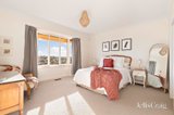 https://images.listonce.com.au/custom/160x/listings/16-valley-view-court-niddrie-vic-3042/057/01775057_img_06.jpg?_R2bEb3PJiI