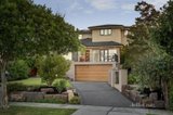 https://images.listonce.com.au/custom/160x/listings/16-viewpoint-road-balwyn-north-vic-3104/959/01488959_img_01.jpg?UZR2NRb7jOA