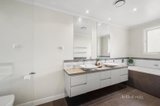 https://images.listonce.com.au/custom/160x/listings/16-viewpoint-road-balwyn-north-vic-3104/959/01488959_img_07.jpg?B9tqUvHW57c