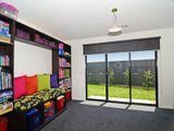 https://images.listonce.com.au/custom/160x/listings/16-warburton-drive-alfredton-vic-3350/831/01575831_img_07.jpg?B-GaS_pIO84