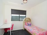 https://images.listonce.com.au/custom/160x/listings/16-warburton-drive-alfredton-vic-3350/831/01575831_img_11.jpg?KZctR5BwfkA