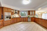 https://images.listonce.com.au/custom/160x/listings/16-whitehall-court-templestowe-vic-3106/961/00235961_img_05.jpg?bplgoCeYJeM