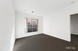 https://images.listonce.com.au/custom/160x/listings/16-wisteria-avenue-craigieburn-vic-3064/433/01935433_img_01.jpg?x1pVbzMIDKU