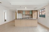 https://images.listonce.com.au/custom/160x/listings/16-wisteria-avenue-craigieburn-vic-3064/433/01935433_img_06.jpg?_W4fSjOM3vo