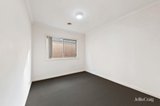 https://images.listonce.com.au/custom/160x/listings/16-wisteria-avenue-craigieburn-vic-3064/433/01935433_img_15.jpg?8Dm26zYZ3-k