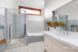 https://images.listonce.com.au/custom/160x/listings/16-woodland-grove-montmorency-vic-3094/438/01774438_img_10.jpg?PAUw8PcK-yE