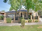 https://images.listonce.com.au/custom/160x/listings/16-wordsworth-street-mooroolbark-vic-3138/335/01525335_img_01.jpg?huLYi63fcaI