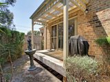 https://images.listonce.com.au/custom/160x/listings/16-wordsworth-street-mooroolbark-vic-3138/335/01525335_img_08.jpg?YFZIW6W65cU